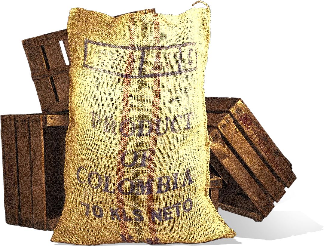 Saco de café de Colombia junto a cajas de madera